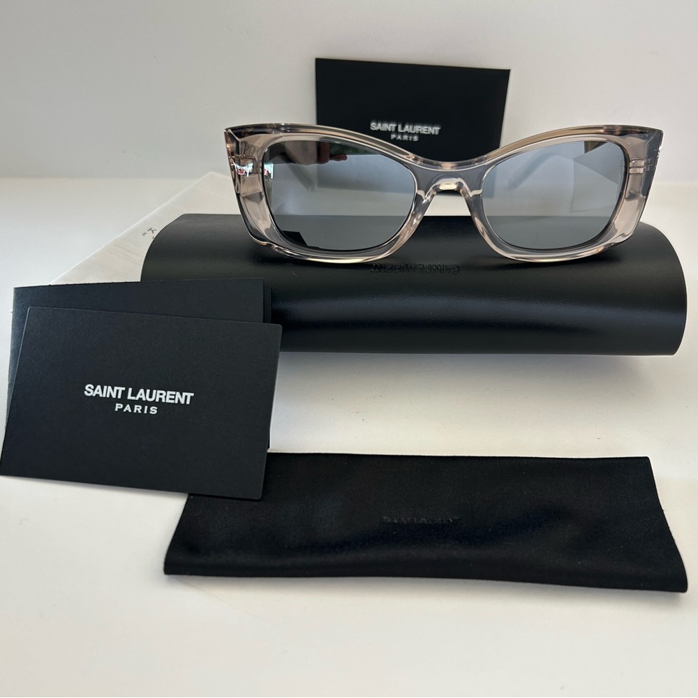 NWT. Beige Saint Laurent SL593 003 Sunglasses/Original
